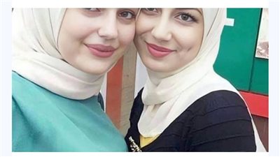 كنت واقفه في البلكونه