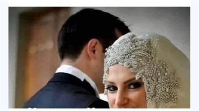 كانت حياتي هادئة جدا.. كنت أدرس الصف التاسع في مدرستي وكنت طالبة خجولة ولكن متفوقة..