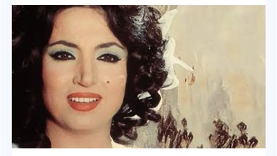 أصبحت عجوز بدينة وفقدت جمالها.. إطلالة مفزعة للفنانة سميرة توفيق بعمر الـ 88 عام..