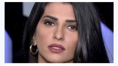 “ما فعلته أشعل قلوب الشباب حسرة”.. أجمل مذيعة في قناة الحدث تنسى أنها على الهواء مباشرة وتبهر الملايين بحركتها الغير المتوقعة !!
