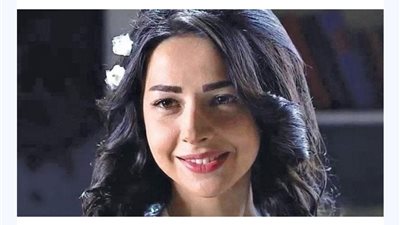 إطلالة محــزنة للفنانة تاج حيدر بعد سنوات من غيابها.. شاهدوا كيف أصبحت اليوم بأول ظهور