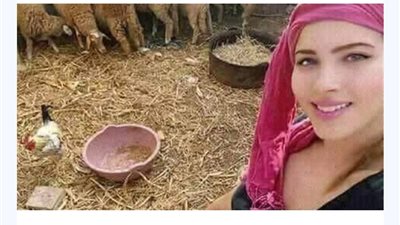 هناك رجل متزوج حديثا يعمل فى الصحراء