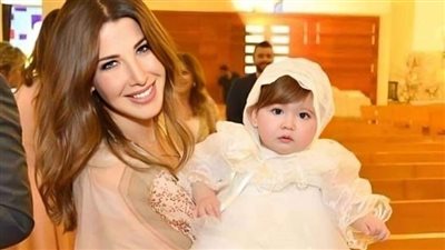 خدعتنا جميعاً.. أيقونة الجمال والرقة نانسي عجرم شكلها وحدة تاني خالص بدون فيلتر ولا مكياج!!
