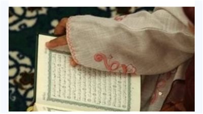 الكلمة التي تقسم القرآن الى نصفين