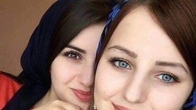 أنا واختي
