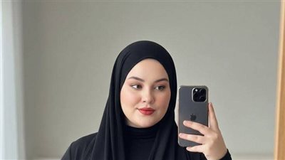 مسكت تليفونه وشوفت الرسايل بقلمي ملك إبراهيم.