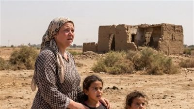 كانت تحفر لتزرع… فإذا بالأرض تردّ عليها بمعجزة