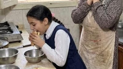 قصه بنتي بترجع من المدرسه كل يوم وهي جعانه من حكايات نور محمد